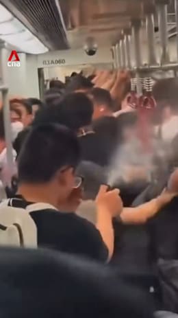 Man arrested after pepper-spraying commuters on subway in China