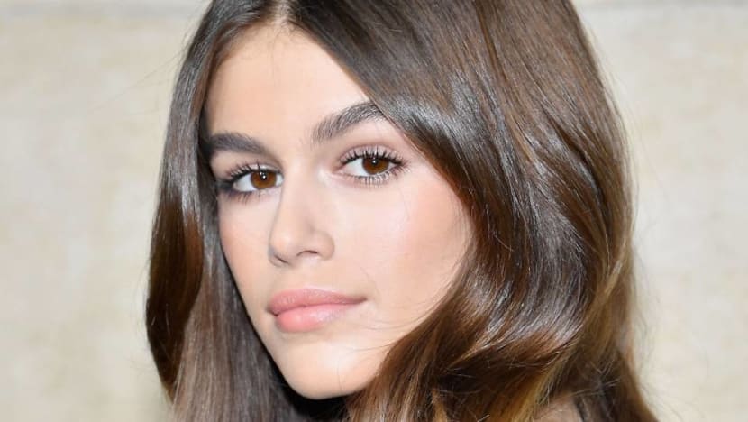 Forget eyebrow embroidery! There’s an eyebrow extension product that fills your sparse brows with hairs