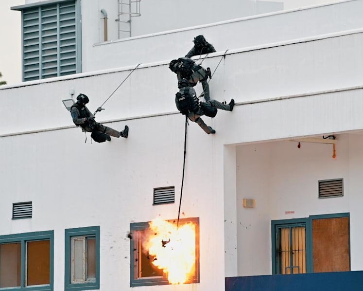 How the elite police STAR unit takes down a gunman and rescues hostages