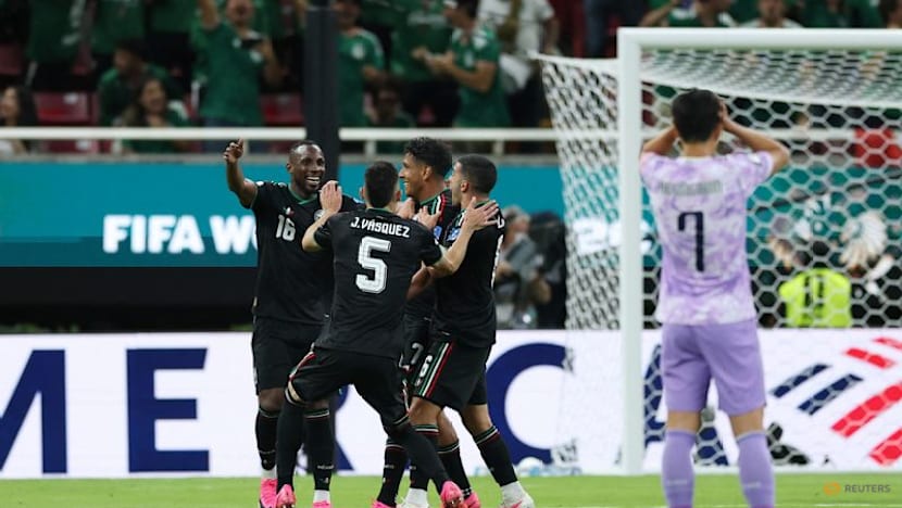Romo's goal sends Mexico through but blunt attack leaves questions