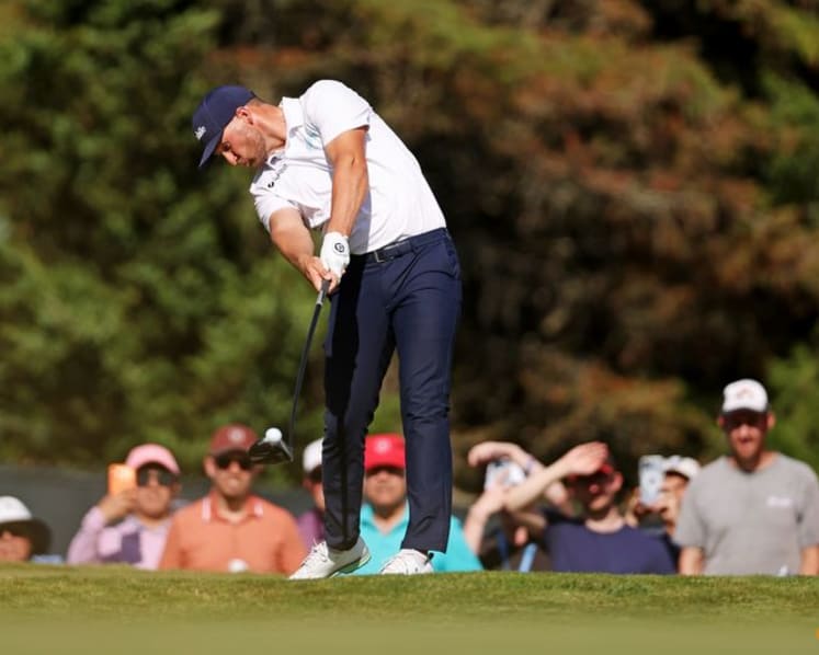 Clark laments 'flat' atmosphere with US Open win within reach