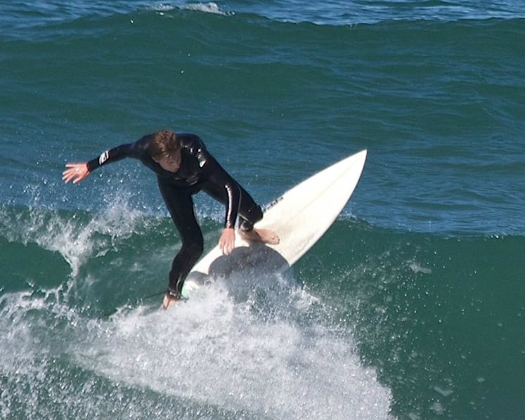American surfer bitten by shark in Bali to be sent to Raffles Hospital in S’pore