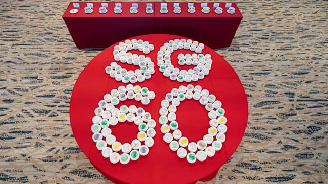 制作12种汤圆、168碗拼出SG60标志，200人携手创造两项新加坡纪录！