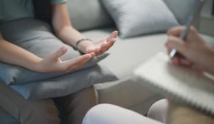 'Putus asa jadi WNI': Cerita psikolog soal klien nangis karena stres melihat negara