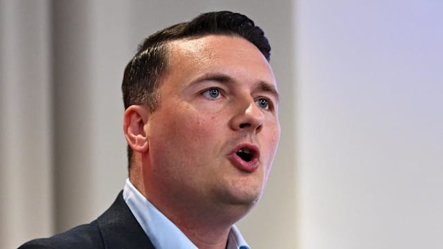 英国前卫长将竞选工党党魁 剑指斯塔默首相职位