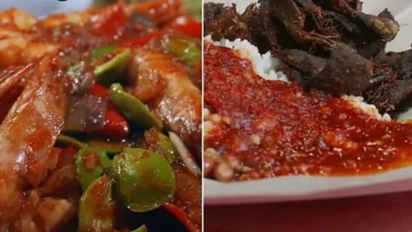 Pempengaruh YouTube cuba makanan 'paling teruk di Malaysia' termasuk tempoyak, petai dan paru goreng. Pempengaruh YouTube cuba makanan 'paling teruk di Malaysia' termasuk tempoyak, petai dan paru goreng.