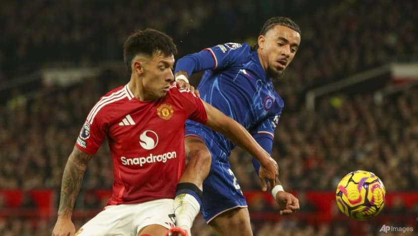 Caicedo's strike ruins Man United's celebrations in 1-1 draw with Chelsea Caicedo's strike ruins Man United's celebrations in 1-1 draw with Chelsea