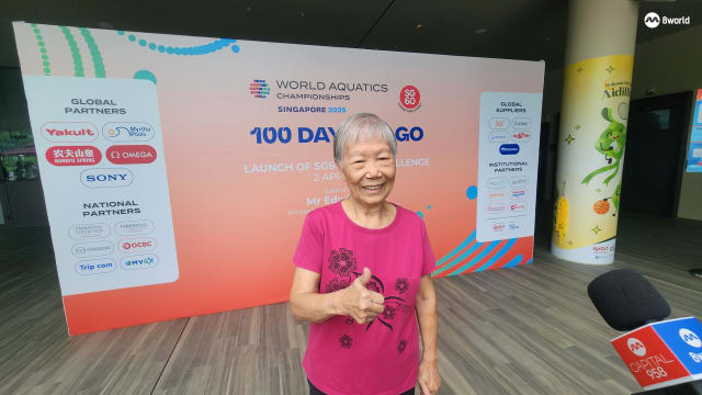 79岁老妇克服畏水恐惧 响应SG60游泳挑战活动
