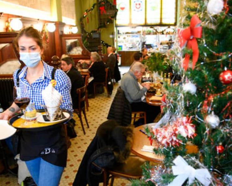 As virus cases dip, western Switzerland reopens restaurants