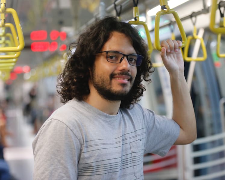 Faces on the Subway: Dating, solving complex problems with chemicals not as unnerving as meeting a reporter