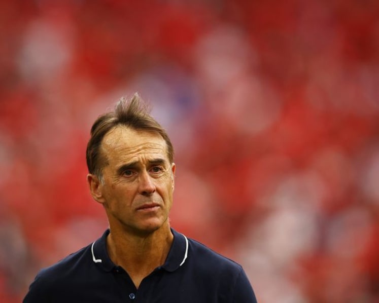 Lopetegui stresses the positives after Qatar knocked out of World Cup