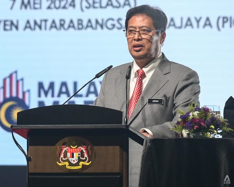 Malaysia police probe Bloomberg report for alleged defamation over anti-corruption chief's shareholdings