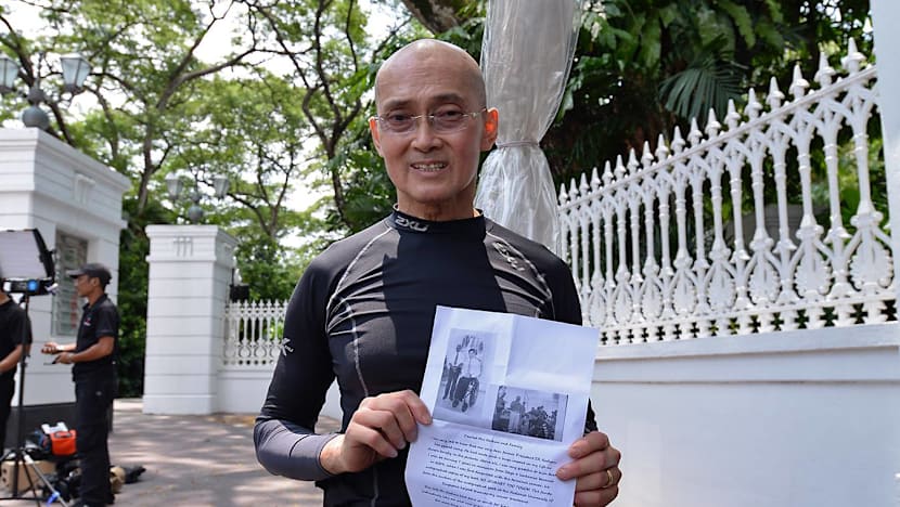 In handwritten notes, S'poreans pay tribute to S R Nathan at Istana
