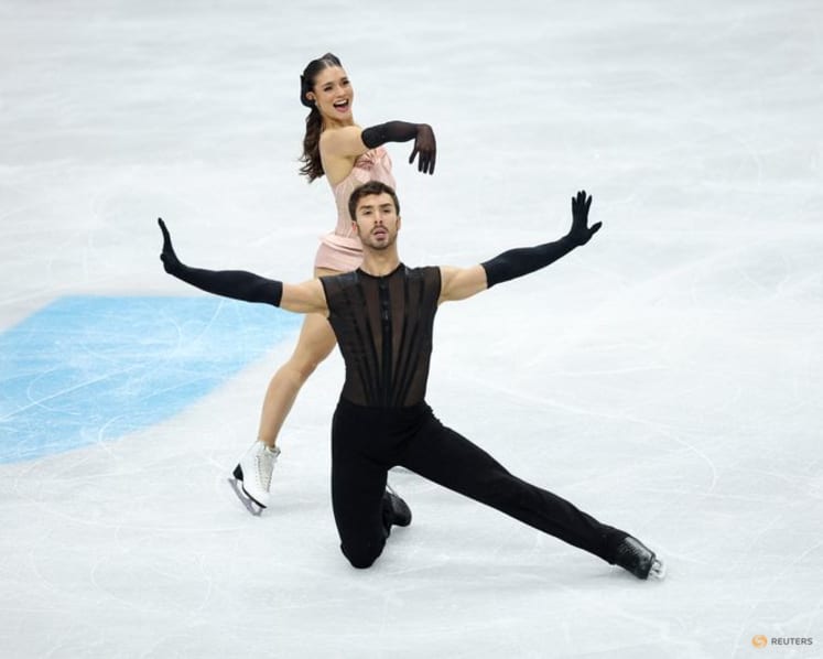 Figure skating-Estonia's Petrokina bounces back from surgery to win European title