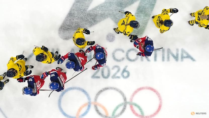 Ice hockey-Heartbroken Czechs left to rue power play misses after quarter-final defeat