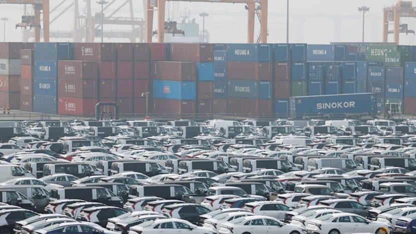 South Korea export growth seen easing but chip boom to hold