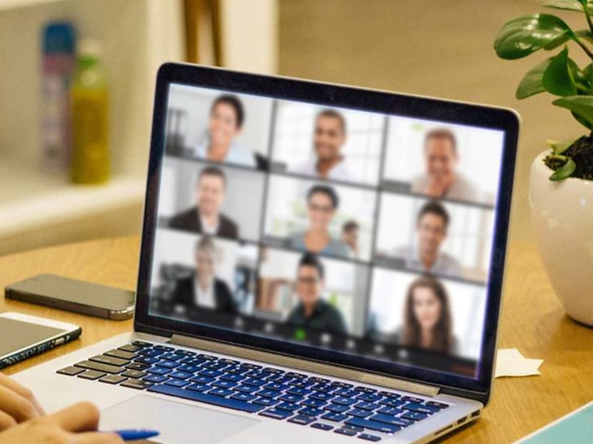 Work in office, from home, or both? Hybrid work has potential and pitfalls, say experts Work in office, from home, or both? Hybrid work has potential and pitfalls, say experts
