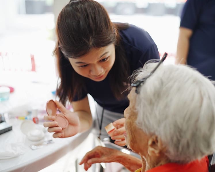 Strong link between simple acts of kindness and volunteering, donating: Study
