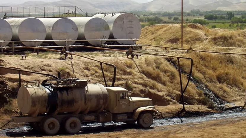 Afghanistan mula ekstrak minyak