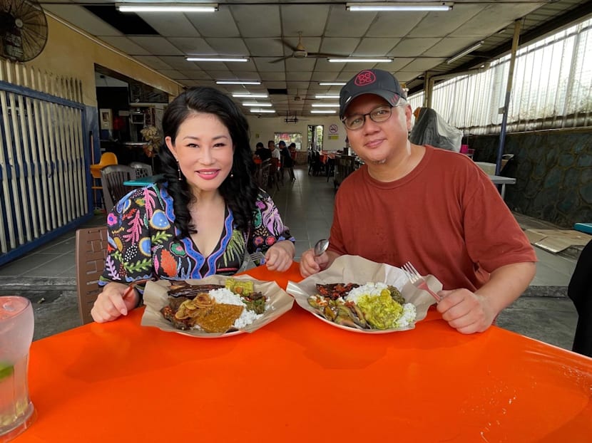JB food guide: Authentic 'fire station' nasi padang – plus, curry chicken along a popular 'cafe alley'