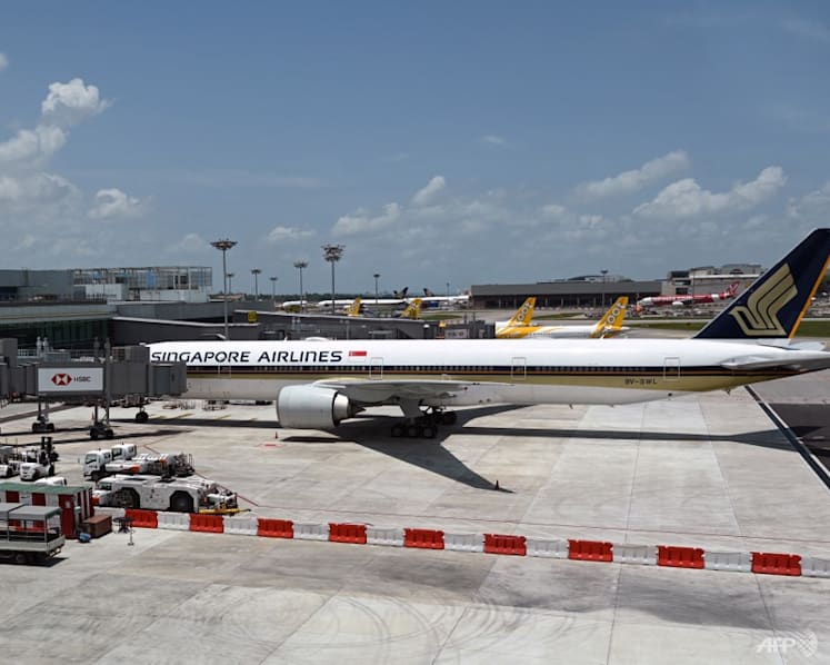 SIA to progressively restore pilots' basic salaries after reaching agreement with union