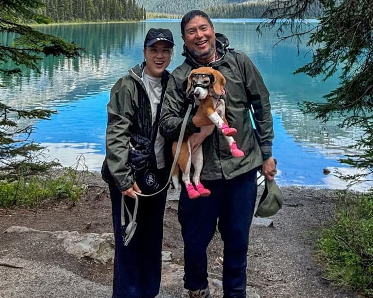 Singaporean couple quits jobs to travel 'full-time' with dog