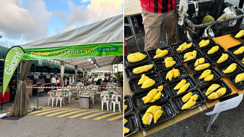 Giant Tampines Has A Free-Flow Durian Buffet: Worth Going Or Not? Giant Tampines Has A Free-Flow Durian Buffet: Worth Going Or Not?