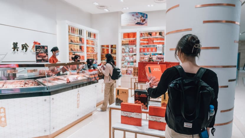 Participating shops in Changi Airport's public areas will absorb 8% GST in 2023 Participating shops in Changi Airport's public areas will absorb 8% GST in 2023