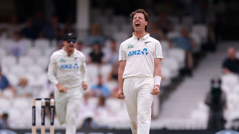 Brilliant Henry wraps up victory for New Zealand as England collapse