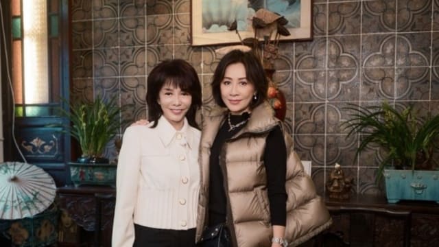 刘嘉玲拍戏迟到被郑裕玲赏巴掌？两人当面“对质”还原真相