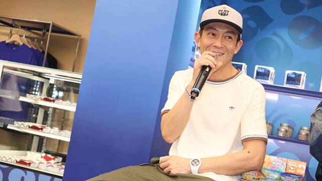 陈冠希被爆不满下机顺序，在头等舱飙骂空服人员：我会让你丢工作！
