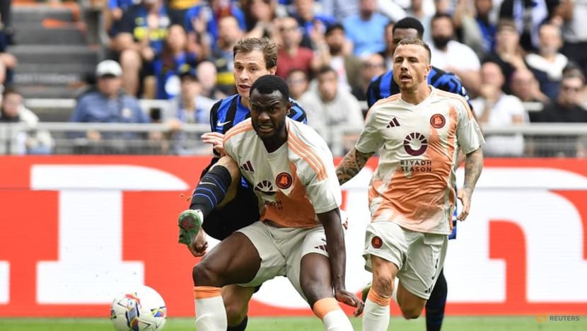 Roma deal hammer blow to Inter title hopes with 1-0 win at San Siro Roma deal hammer blow to Inter title hopes with 1-0 win at San Siro