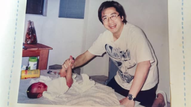 庾澄庆过64岁生日　儿子“小哈利”：换我来照顾你！