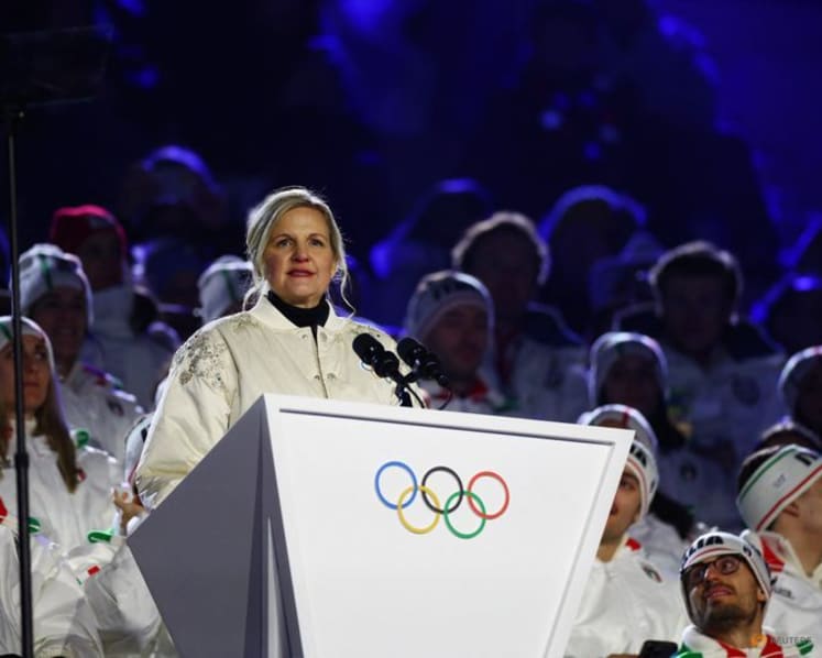 Fencing-Athletes and coaches lobby IOC with concerns over fencing federation