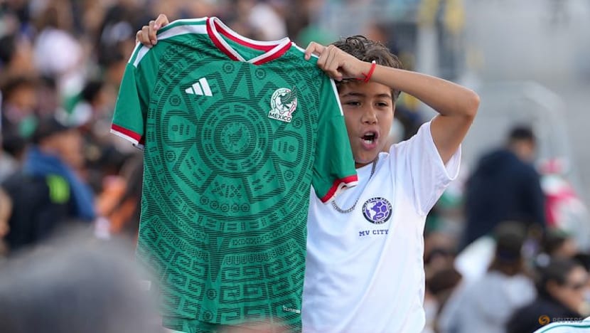 World Cup co-hosts Mexico beat Australia 1-0 in Rose Bowl warmup