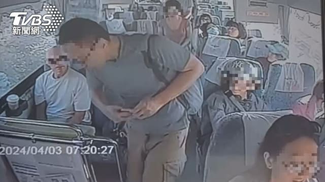 土耳其搜救队借助空拍机 缩小搜索范围寻失踪者