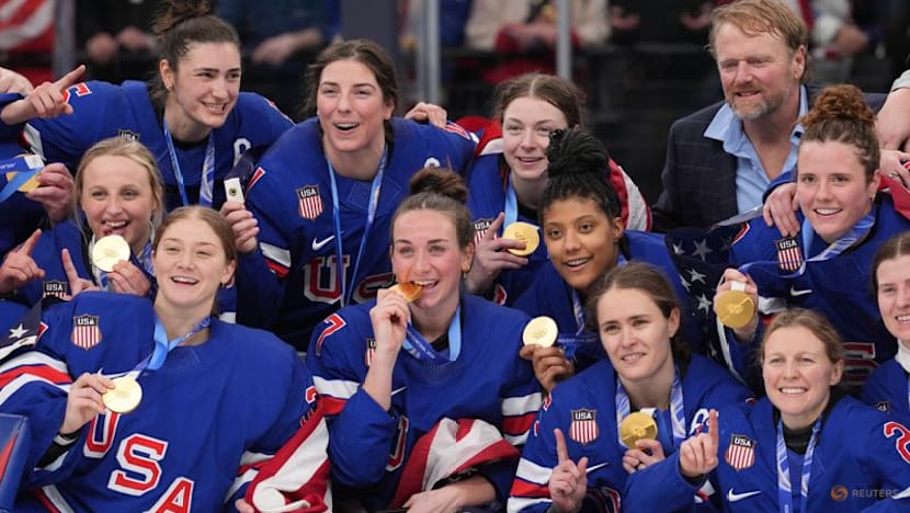 US women's ice hockey team get Las Vegas invite from rapper Flavor Flav