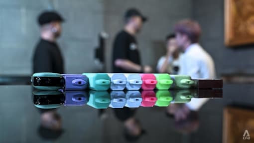 Stiffer penalties for selling, importing or using vapes after law passed in parliament