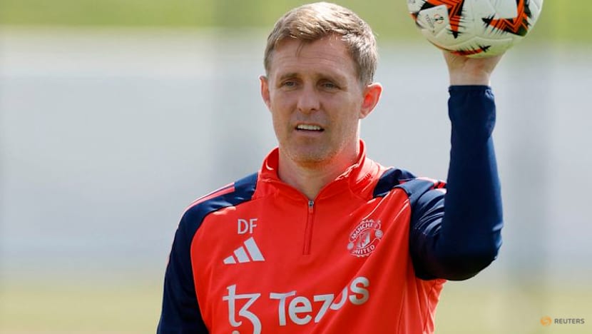 Fletcher sought Ferguson’s blessing before taking interim Man United role