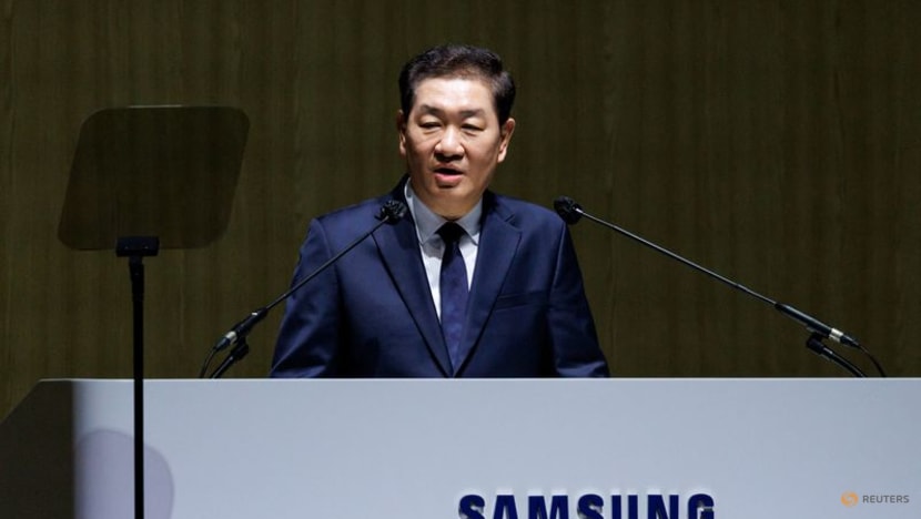 Samsung CEO says company will pursue deals as it struggles for growth Samsung CEO says company will pursue deals as it struggles for growth