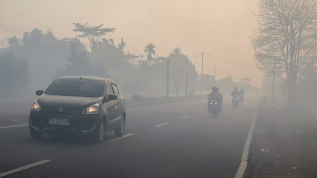 受印尼加里曼丹林火影响 烟霾吹向马国多地空气进一步恶化