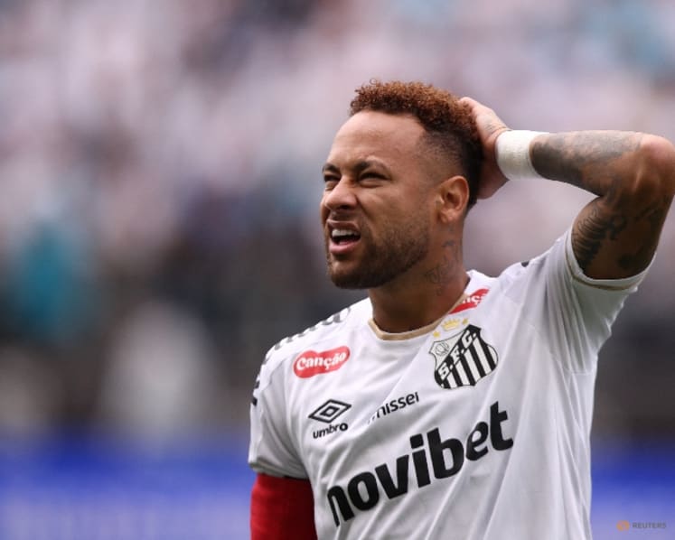 Neymar loses cool over botched substitution in final World Cup audition