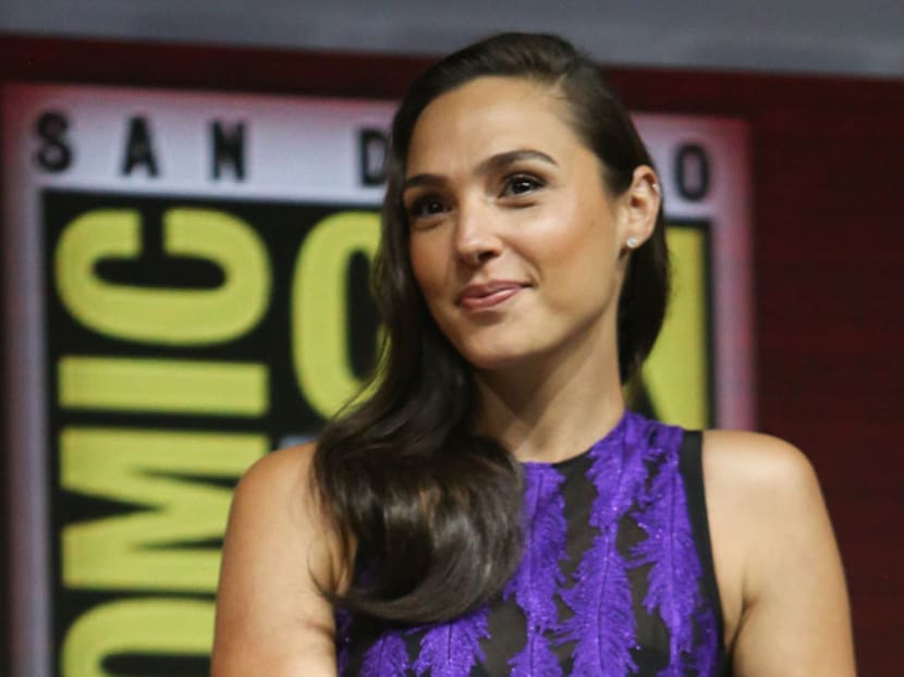 gal gadot purple dress Gal Gadot Wore Altuzarra To The Breakthrough Prize Ceremony