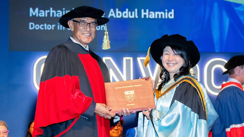 Kisah inspirasi: Dr Marhaini imbangi masa untuk kerjaya, keluarga demi genggam ijazah Doktor Pendidikan