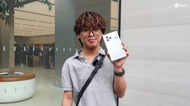 iPhone 18系列今开卖 19岁学生提前九小时排队抢当第一人