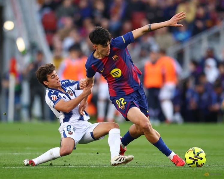 Barcelona return to LaLiga summit with 3-0 win over Levante