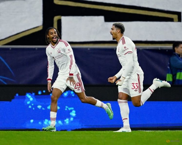 PSG down Man City 4-2 in pulsating Champions League clash