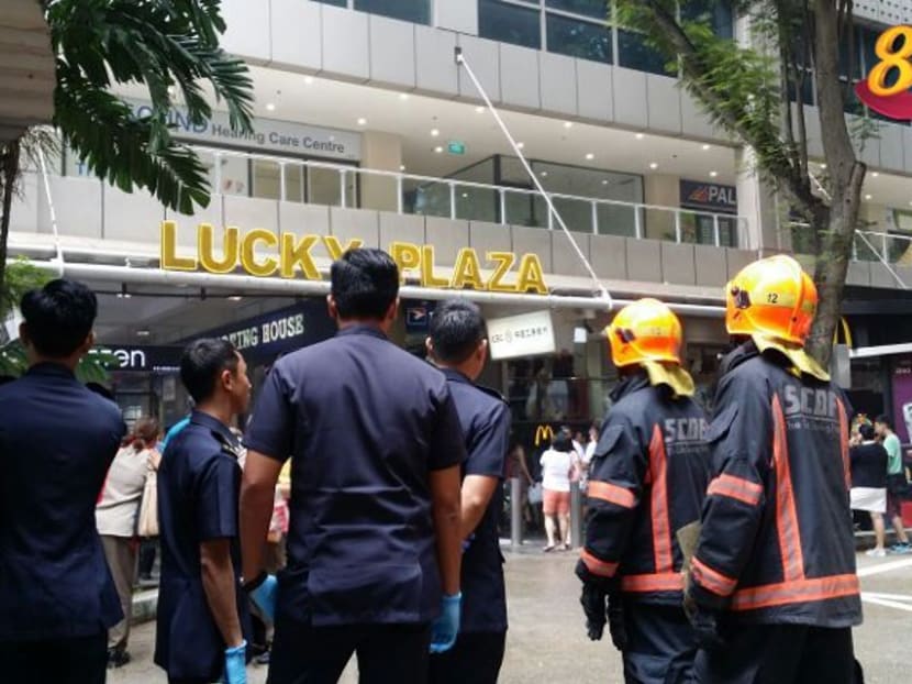 Fire breaks out at Lucky Plaza