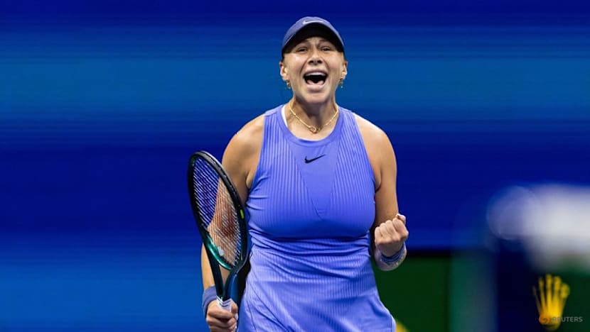 Anisimova stops Osaka to book Sabalenka showdown in US Open final