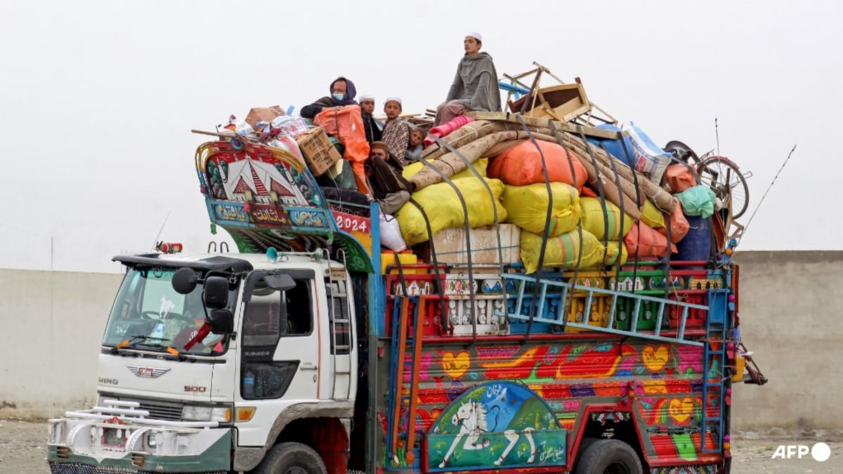 Pakistan says onus on Afghanistan to end hostilities